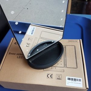 New Easehold LED Lighted Vanity Make-up Mirror